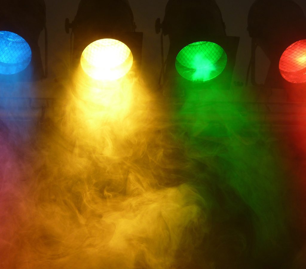headlights-802633_1920